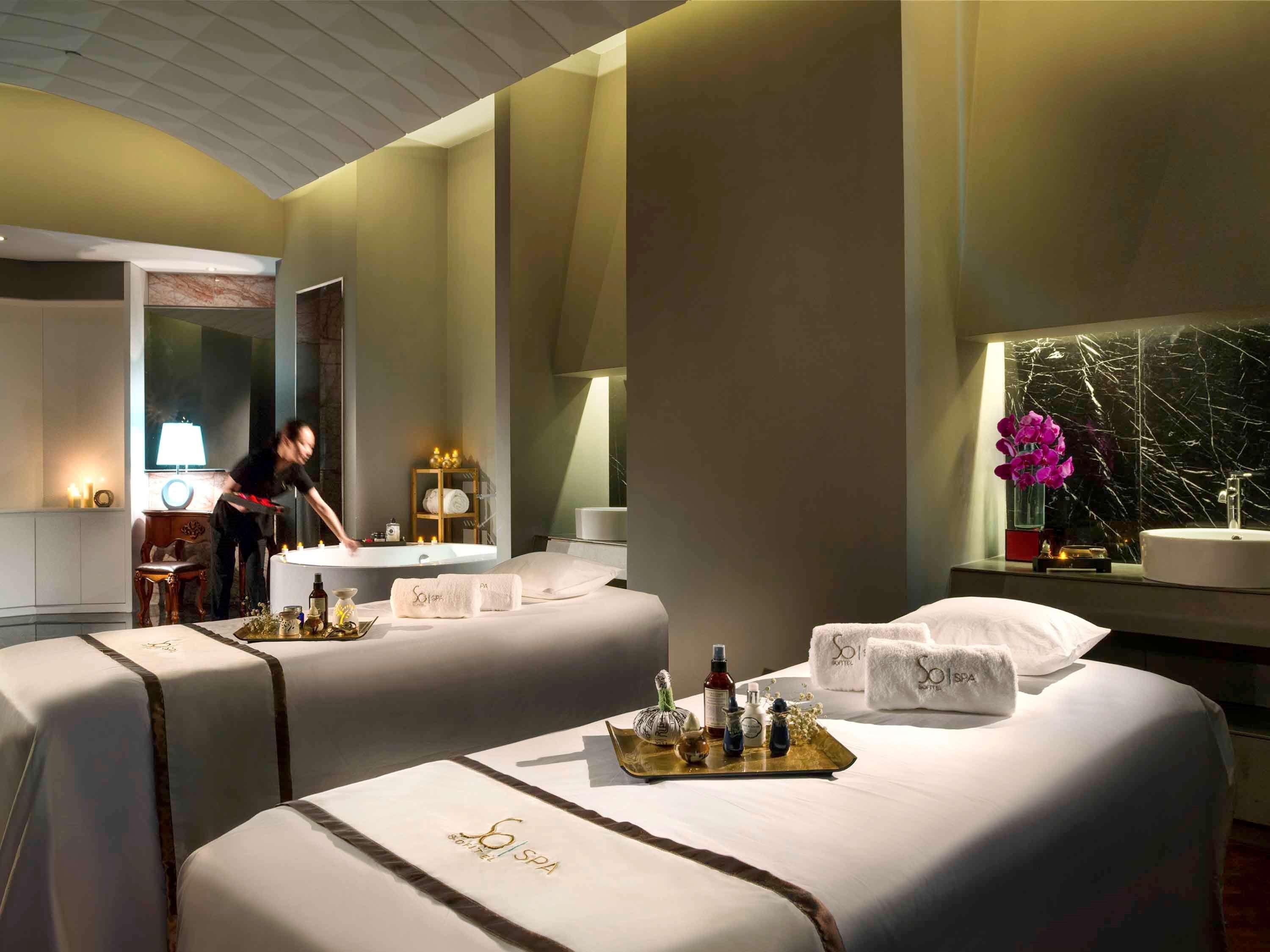 Hotel Sofitel Kunming Esterno foto