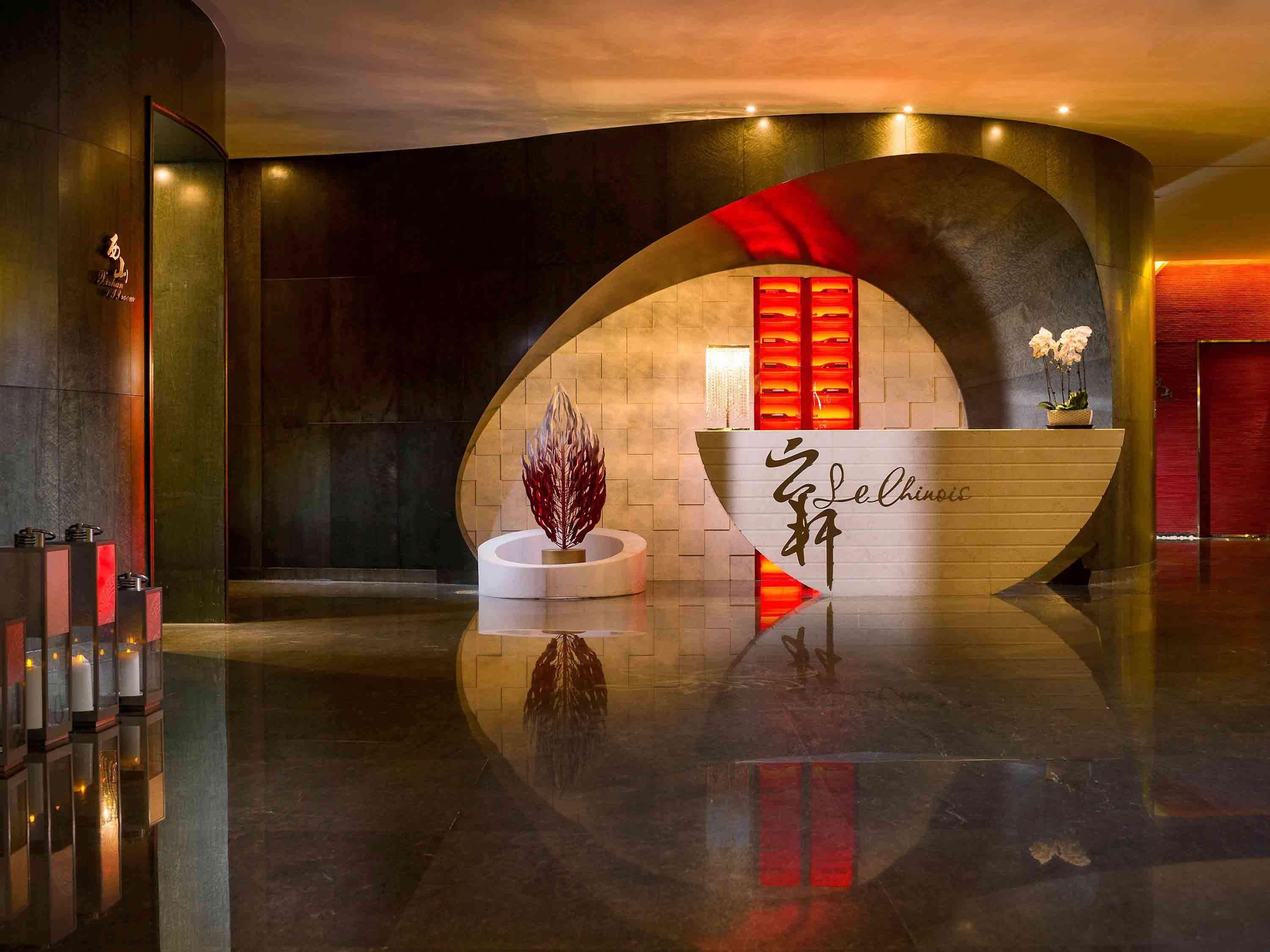 Hotel Sofitel Kunming Esterno foto