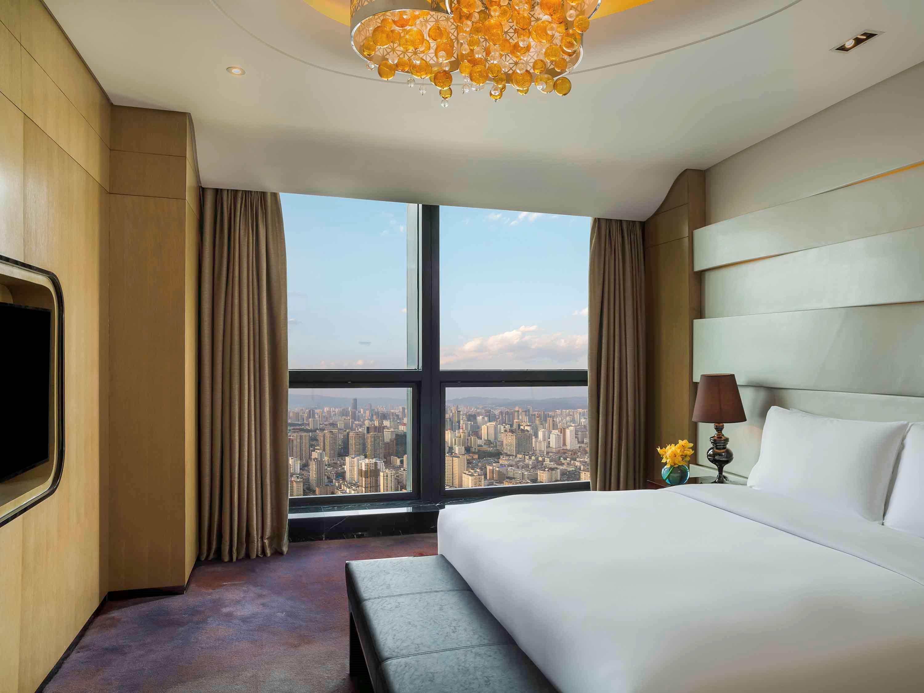 Hotel Sofitel Kunming Esterno foto
