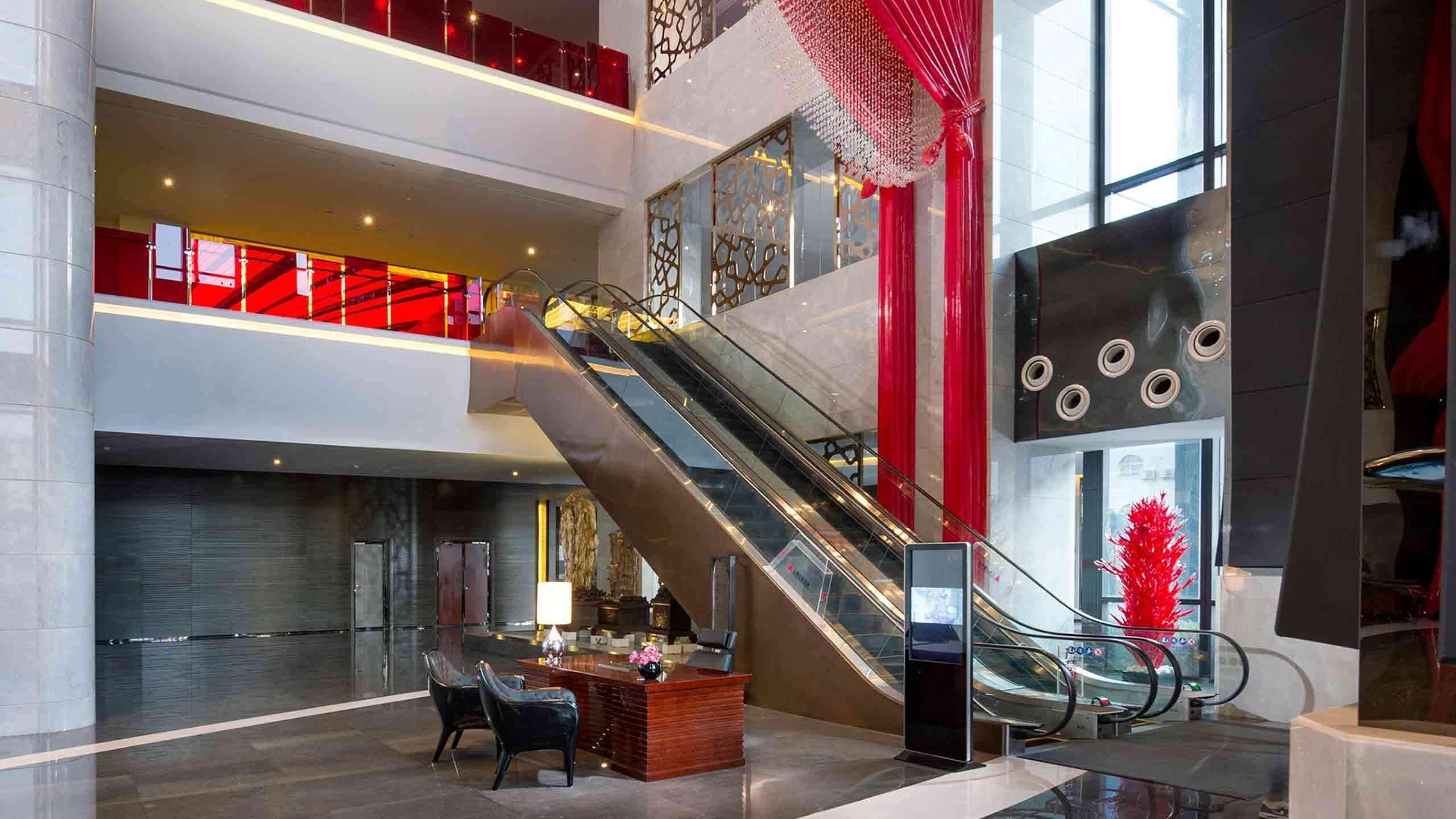 Hotel Sofitel Kunming Esterno foto