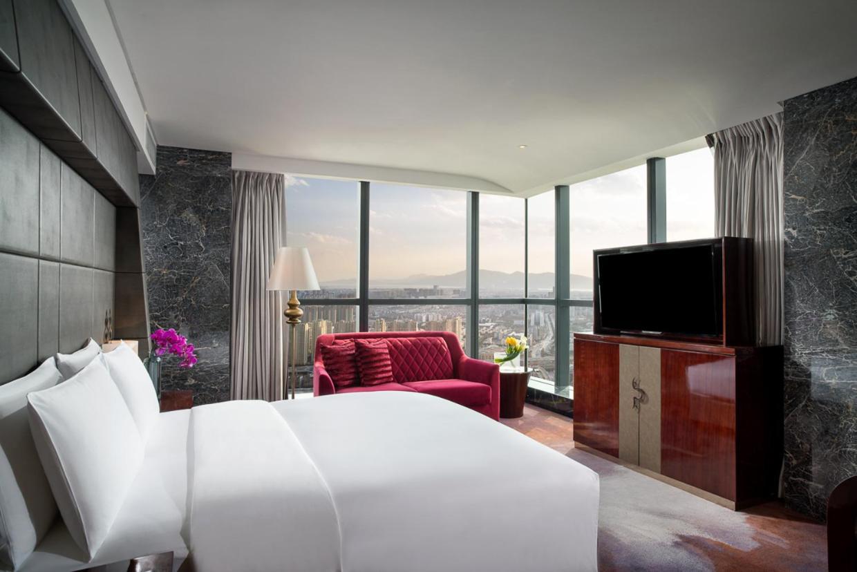 Hotel Sofitel Kunming Esterno foto